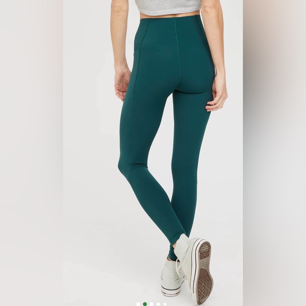 OFFLINE By Aerie Real Me XTRA High Waisted Hold Up! Pocket Legging Size SP - Picture 2 of 12
